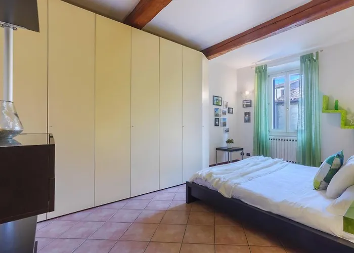 Guesthost - Lägenhet Ferrara